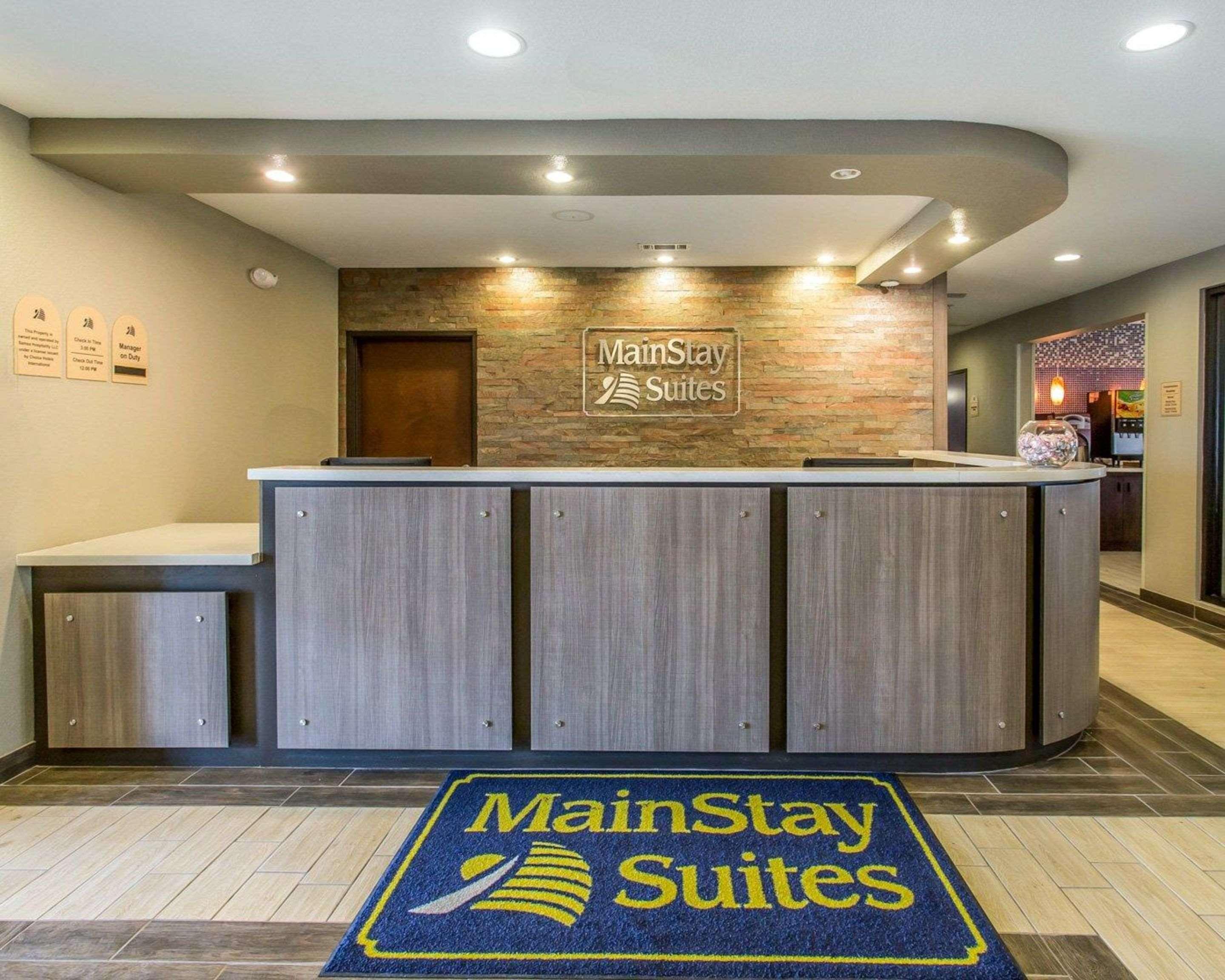 Mainstay Suites Midland Exterior photo